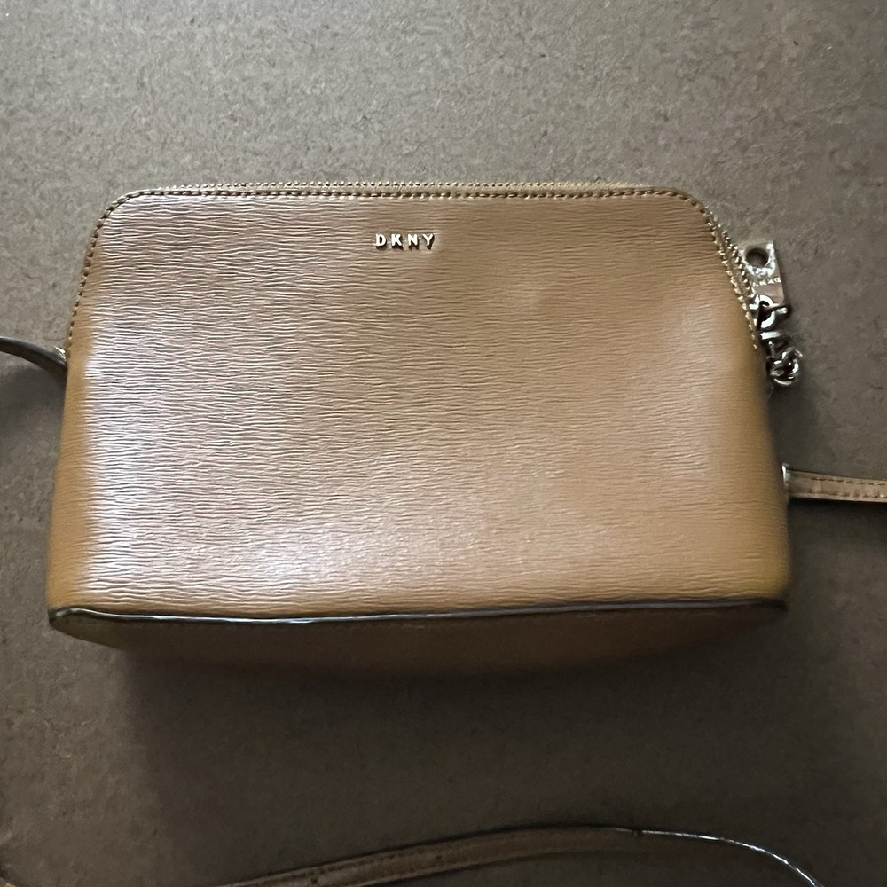 DKNY Mini Crossbody Purse Camel Tan Faux Leather City Bag Small Chic Handbag